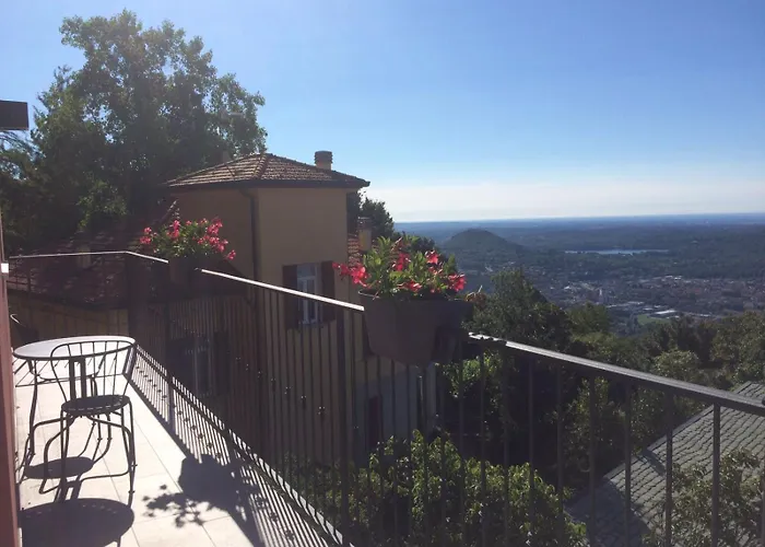 Casa Vacanze Como Brunate